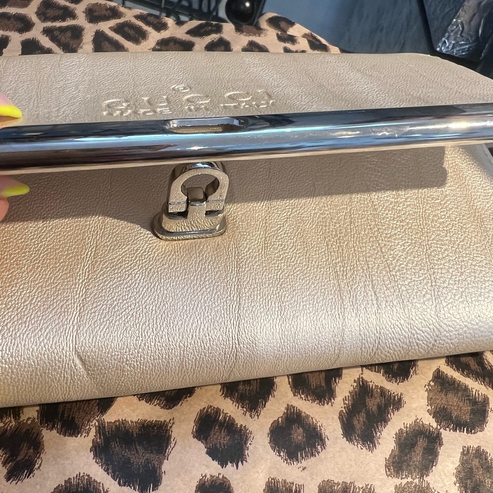 Fashion wallet